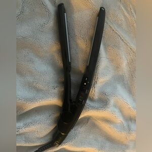 Black Curved Conair hair Straightener